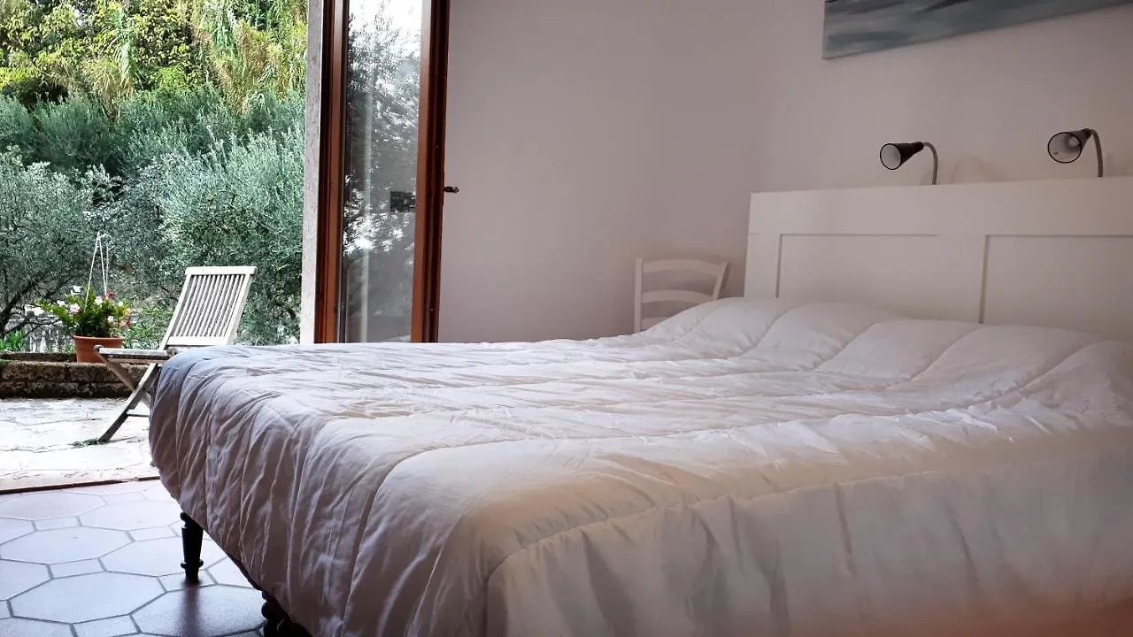 Casa Quarole Garda-Meer Cavaion Veronese 0*,  Italy