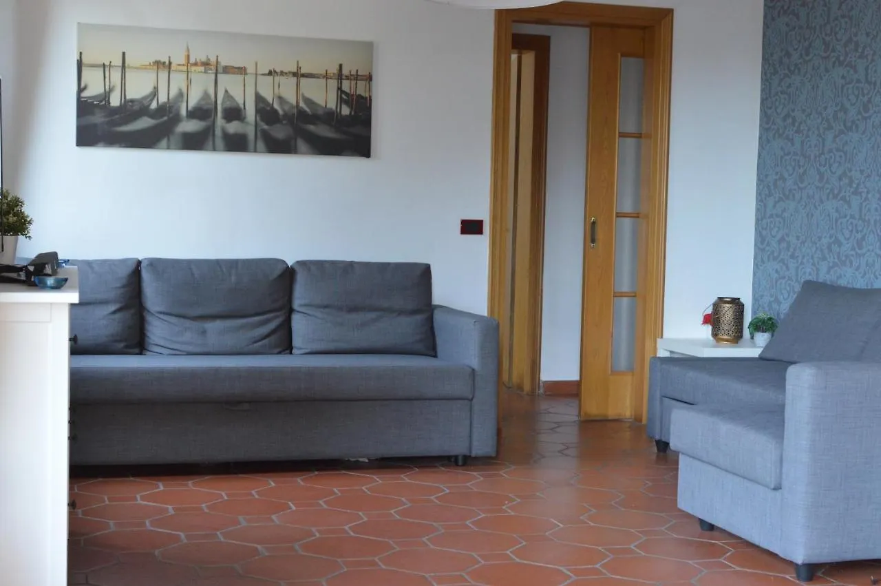 Casa Quarole Garda-Meer Cavaion Veronese Holiday home
